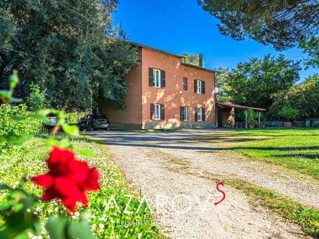 Villa Indipendente in vendita a Capranica, Lazio
