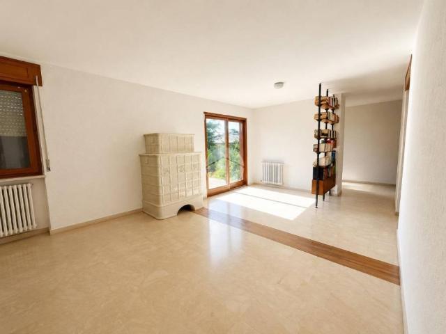 Villa Indipendente in vendita a Rubiana, Caprino Veronese