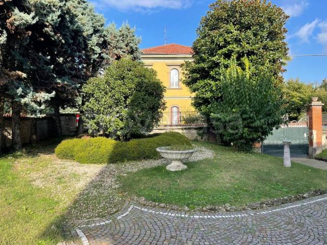 Villa Indipendente in vendita a Realdino, Carate Brianza