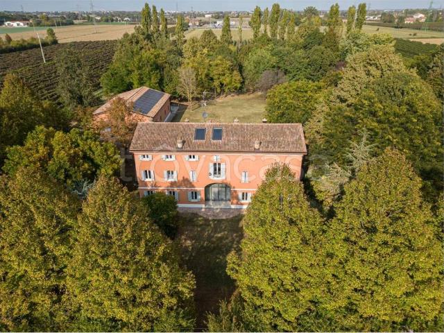 Villa Indipendente in vendita a Unione delle Terre d'Argine, Carpi