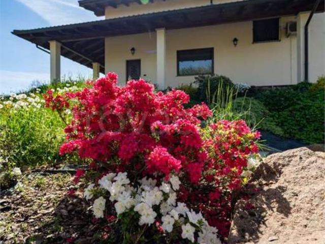 Villa Indipendente in vendita a Piemonte, Novara