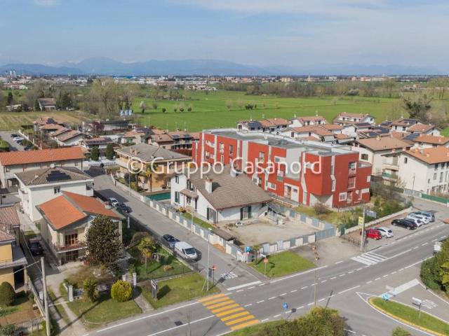 Villa Indipendente in vendita a Valera di Sopra, Carugate