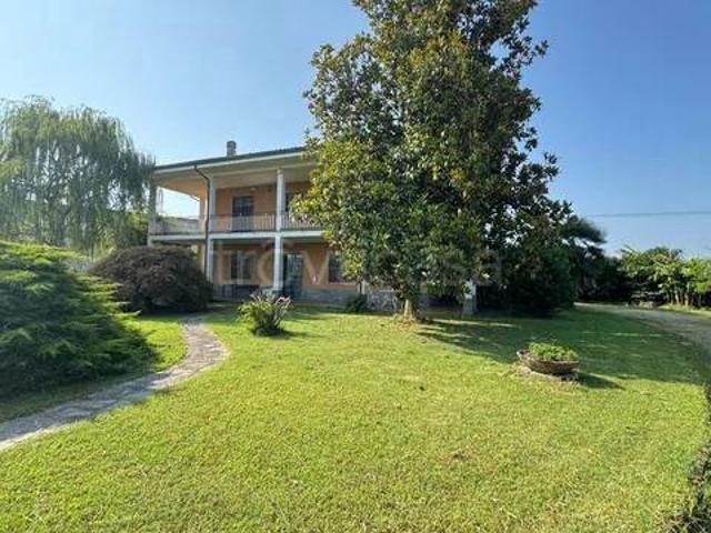 Villa Indipendente in vendita a Piemonte, Alessandria