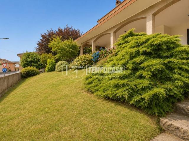 Villa Indipendente in vendita a Piemonte, Novara
