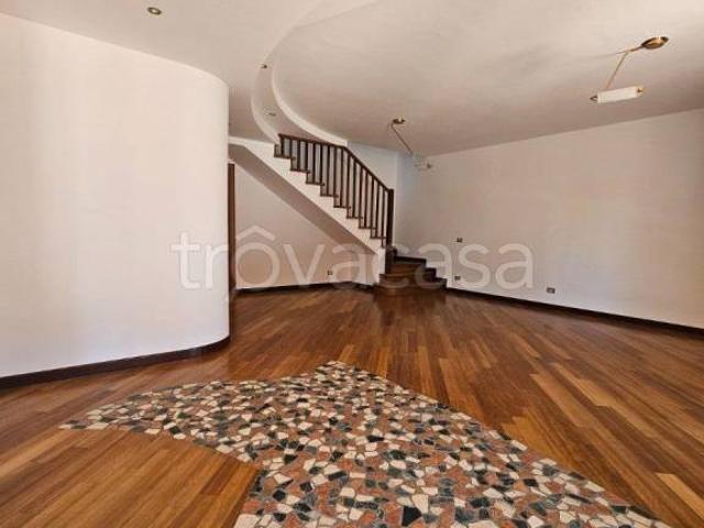 Villa Indipendente in vendita a Piemonte, Novara