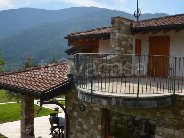 Villa Indipendente in vendita a Casazza, Lombardia