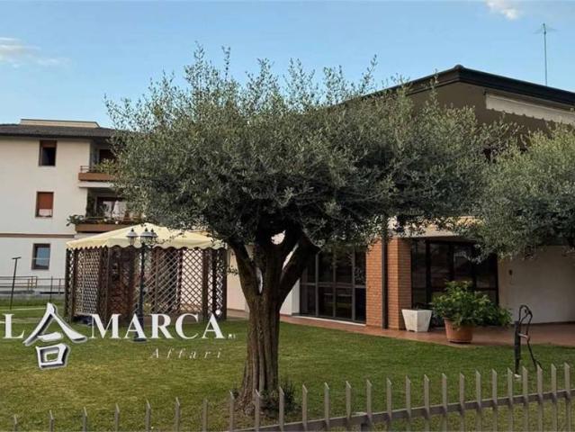 Villa Indipendente in vendita a Casier, Dosson