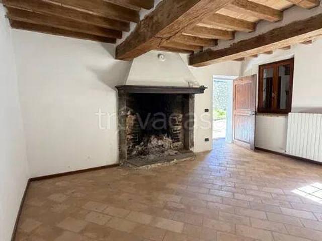 Villa Indipendente in vendita a Appennino Reggiano, Re