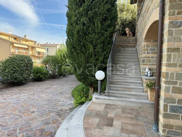 Villa Indipendente in vendita a Casine, Ostra