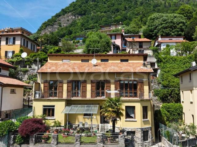 Villa Indipendente in vendita a Caslino D'erba, Lombardia