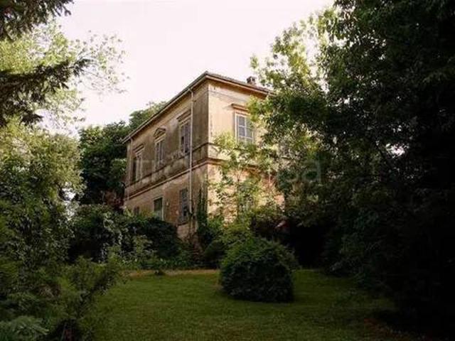 Villa Indipendente in vendita a Casteggio, Lombardia