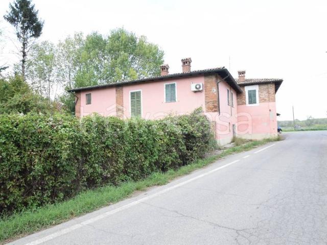 Villa Indipendente in vendita a Castel San Giovanni, Piacenza