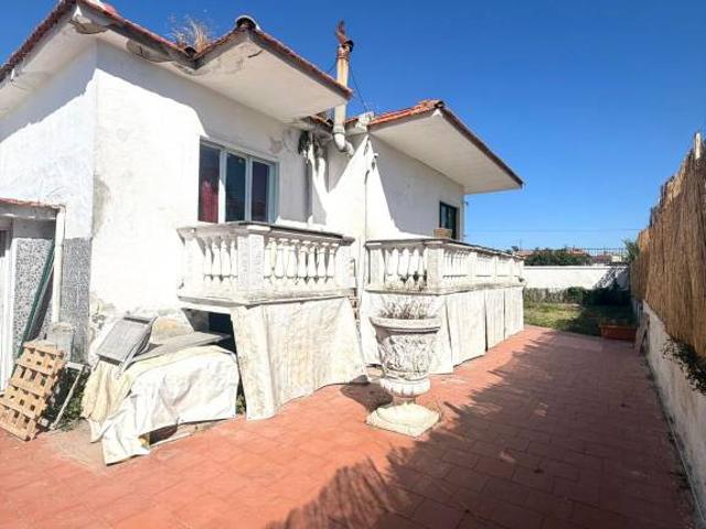Villa Indipendente in vendita a Destra Volturno, Castel Volturno