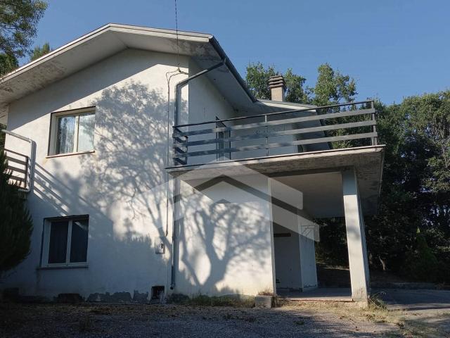 Villa Indipendente in vendita a Lupara, Molise