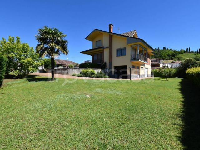 Villa Indipendente in vendita a Piemonte, Asti