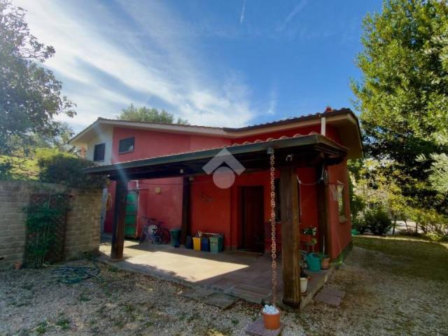 Villa Indipendente in vendita a Valle Yoro, Castelnuovo di Porto