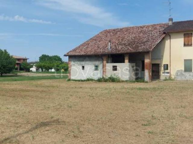Villa Indipendente in vendita a Castelvetro Piacentino, Reggio Emilia
