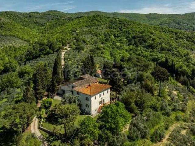 Villa Indipendente in vendita a Castiglion Fiorentino, Toscana