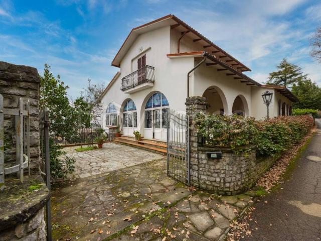 Villa Indipendente in vendita a Castiglion Fiorentino, Toscana