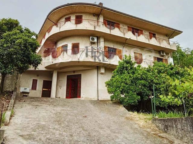 Villa Indipendente in vendita a Calabria, Cosenza