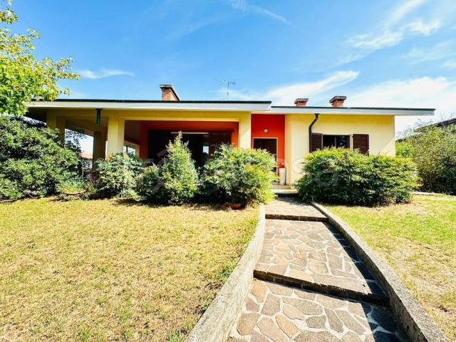 Villa Indipendente in vendita a Castiglione delle Stiviere, Mantova