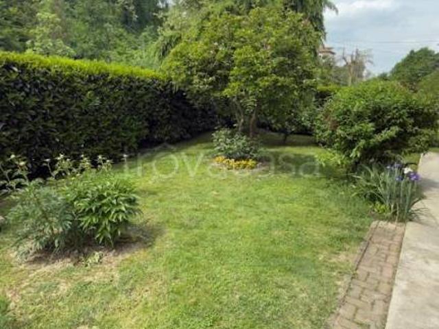 Villa Indipendente in vendita a Castiglione Torinese, Piemonte