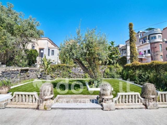 Villa Indipendente in vendita a Borgo-Sanzio, Catania