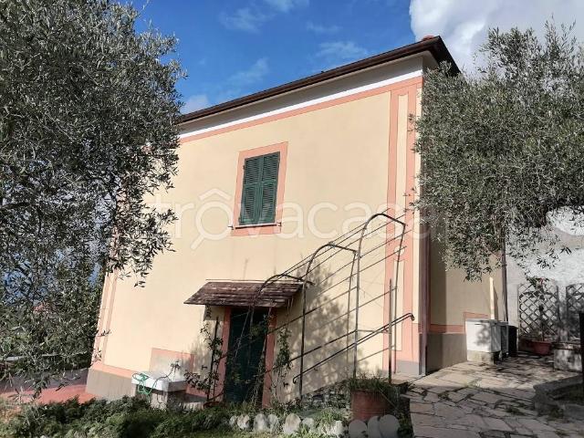 Villa Indipendente in vendita a Lavagna, Liguria