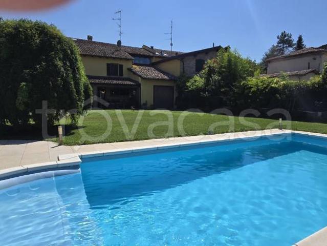 Villa Indipendente in vendita a Val d’Enza, Re