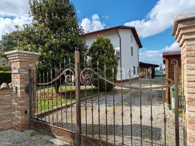 Villa Indipendente in vendita a Unione Alto Ferrarese, Cento
