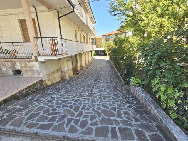 Villa Indipendente in vendita a Cepagatti, Abruzzo