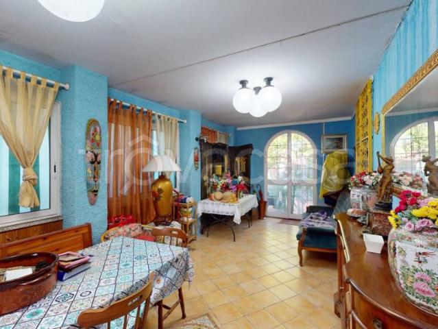Villa Indipendente in vendita a Bolano, Liguria