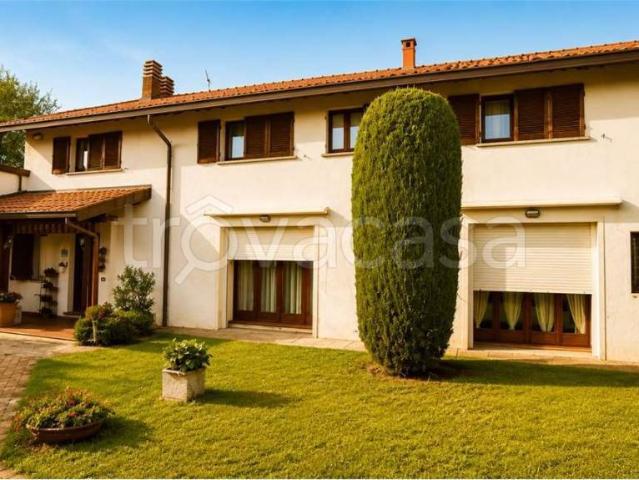 Villa Indipendente in vendita a Ceriano Laghetto, Lombardia