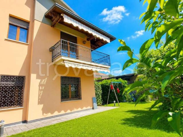 Villa Indipendente in vendita a Cermenate, Como