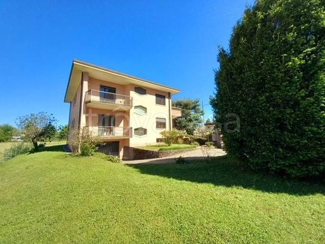 Villa Indipendente in vendita a Cermenate, Lombardia