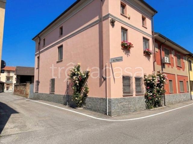 Villa Indipendente in vendita a Cervesina, Lombardia