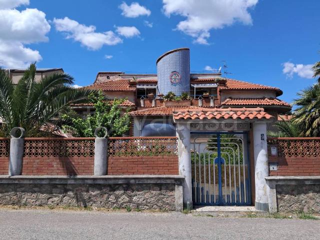 Villa Indipendente in vendita a Cervinara, Campania