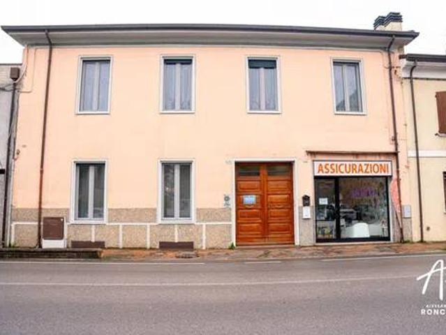 Villa Indipendente in vendita a Unione dei comuni Valle del Savio, Cesenà