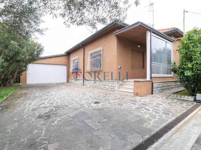 Villa Indipendente in vendita a Unione dei comuni Valle del Savio, Cesenà