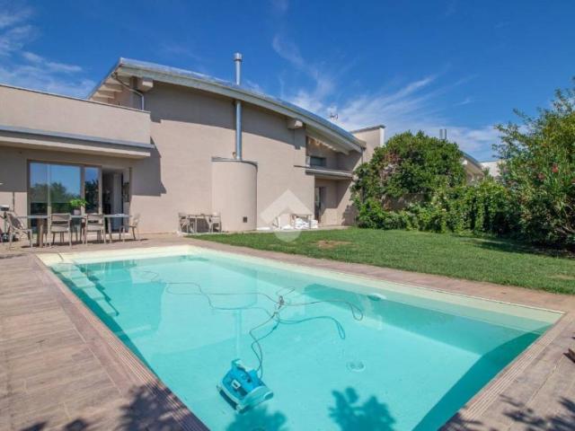 Villa Indipendente in vendita a Sala di Cesenatico, Cesenatico