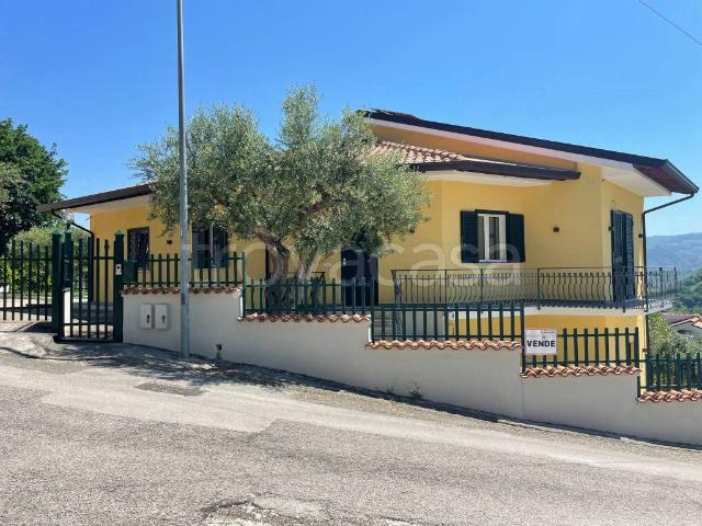 Villa Indipendente in vendita a Monte San Giovanni Campano, Lazio