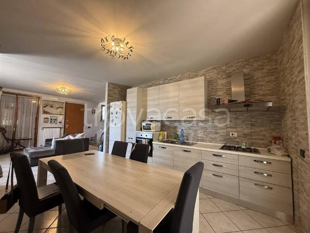 Villa Indipendente in vendita a Chiari, Lombardia