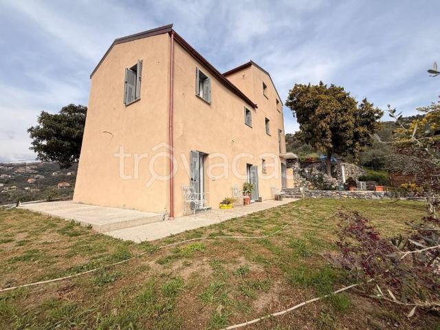 Villa Indipendente in vendita a Sampierdicanne, Chiavari