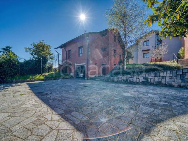 Villa Indipendente in vendita a Roaschia, Piemonte