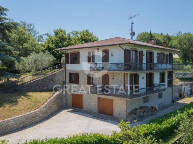 Villa Indipendente in vendita a Fonte Regina, Chiusi Città