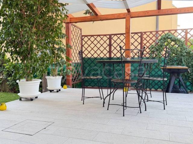 Villa Indipendente in vendita a Ciarnin, Marche