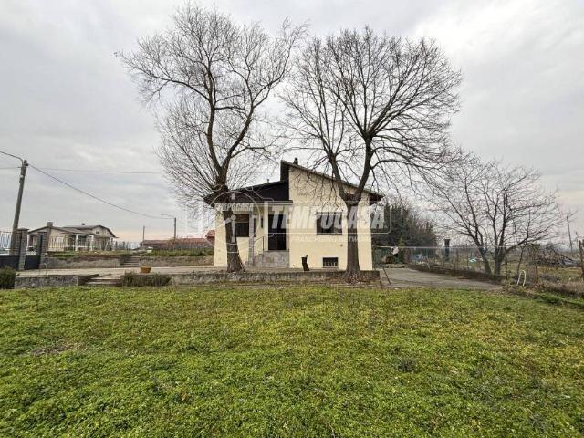 Villa Indipendente in vendita a Piemonte, Vercelli