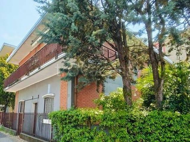 Villa Indipendente in vendita a Zona Omogenea Milano Nord, Cinisello Balsamo