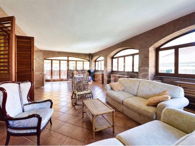 Villa Indipendente in vendita a Cislago, Lombardia