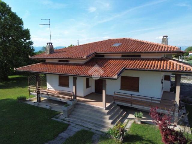 Villa Indipendente in vendita a Coseano, Friuli-Venezia Giulia